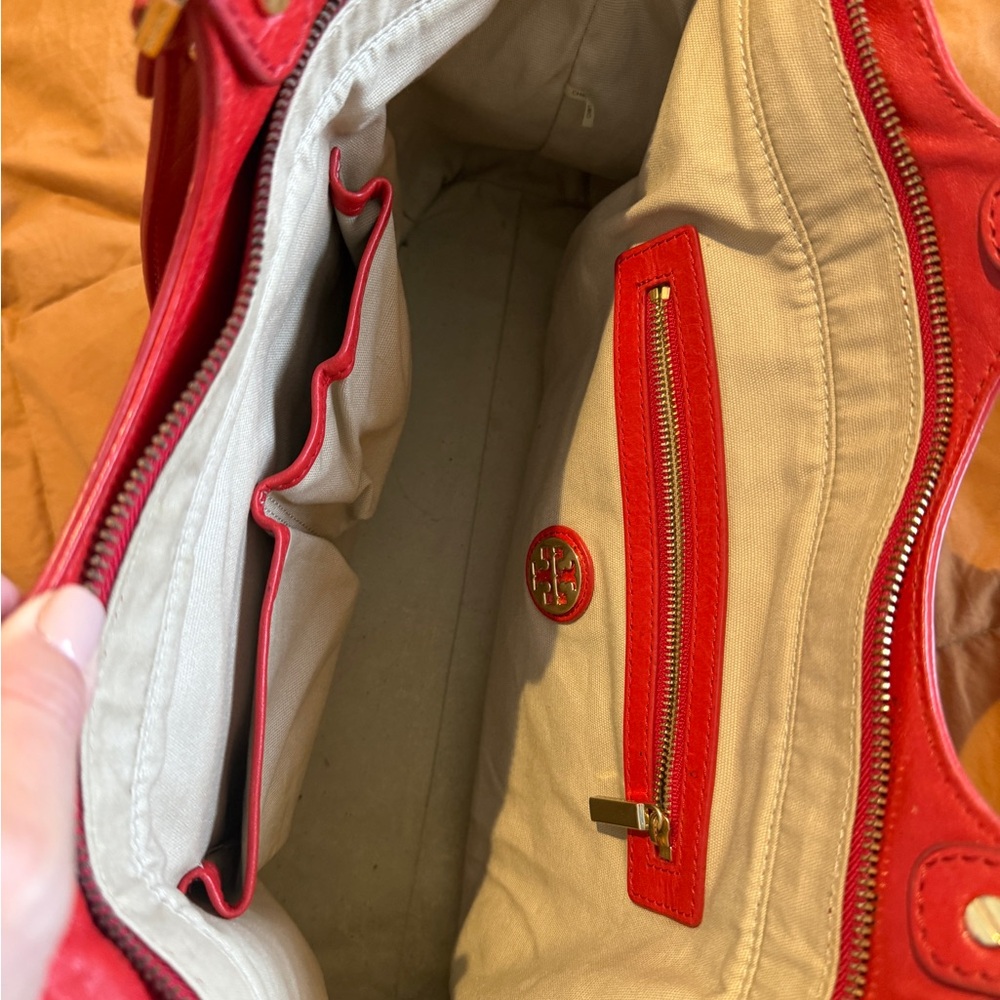 Tory Burch Red Orange bombe Leather Tote - Picture 4 of 4